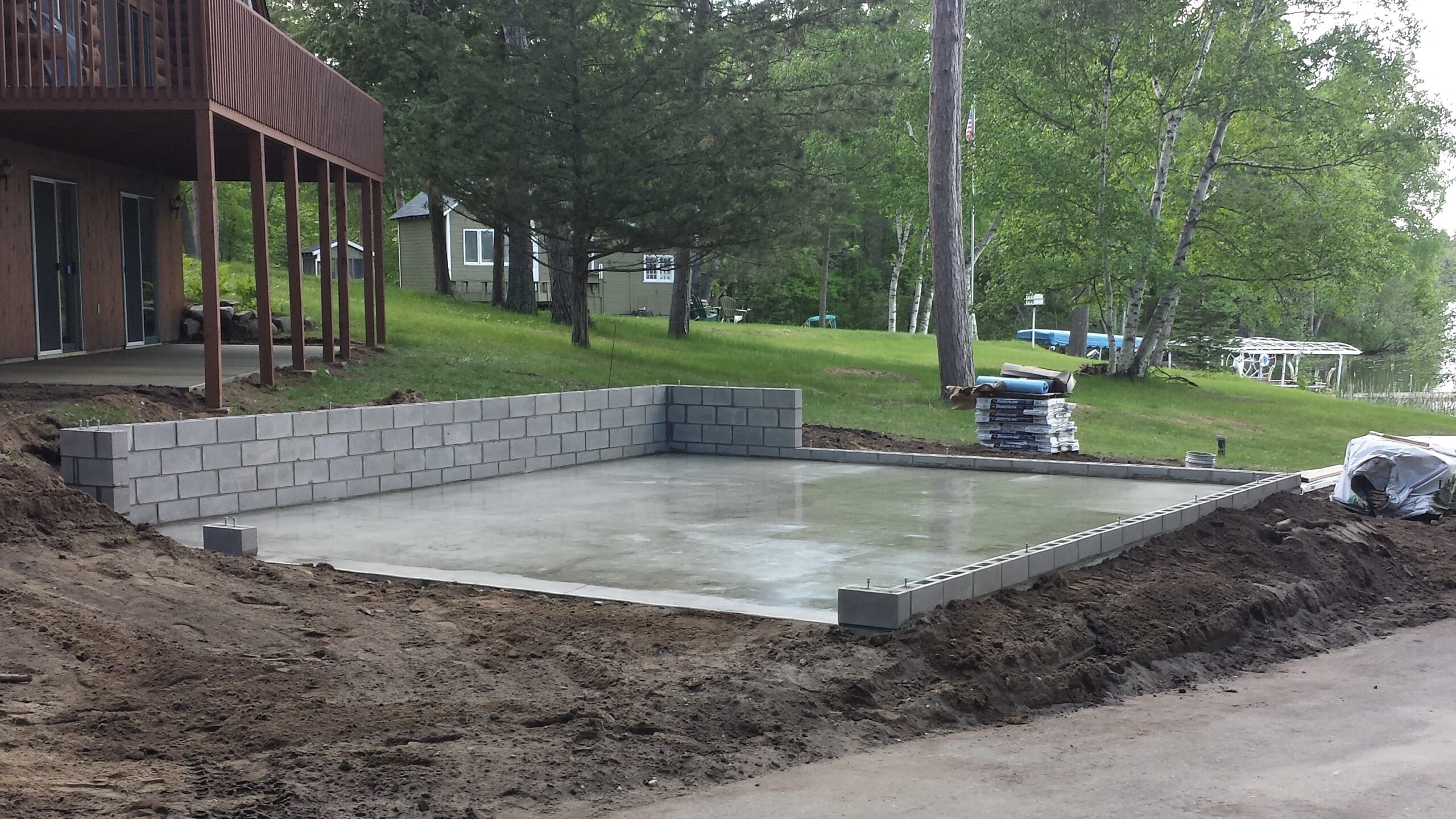 Concrete flatwork services for driveways, garages, sidewalks, floors, paths and other residential and commercial applications in the Twin Cities metro area.